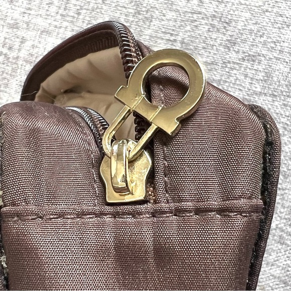 Salvatore Ferragamo Parfums Toiletry Cosmetics Make Up Bag Brown Good Condition - Picture 9 of 10